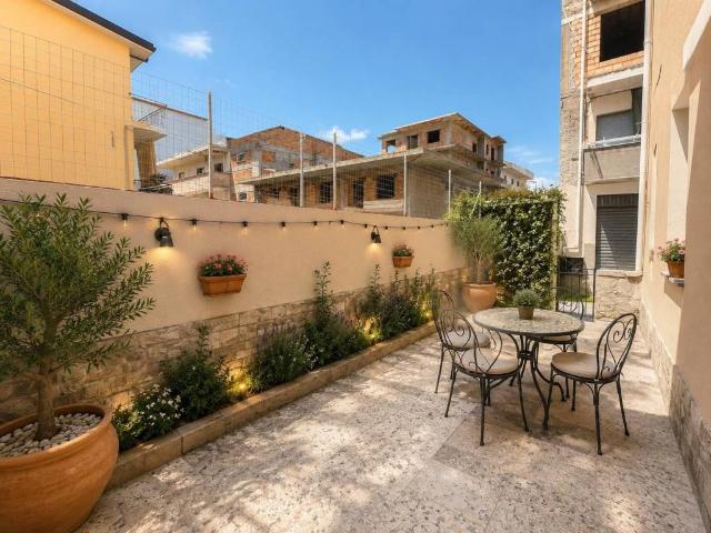 Palazzo in vendita a San Sperato, Reggio di Calabria