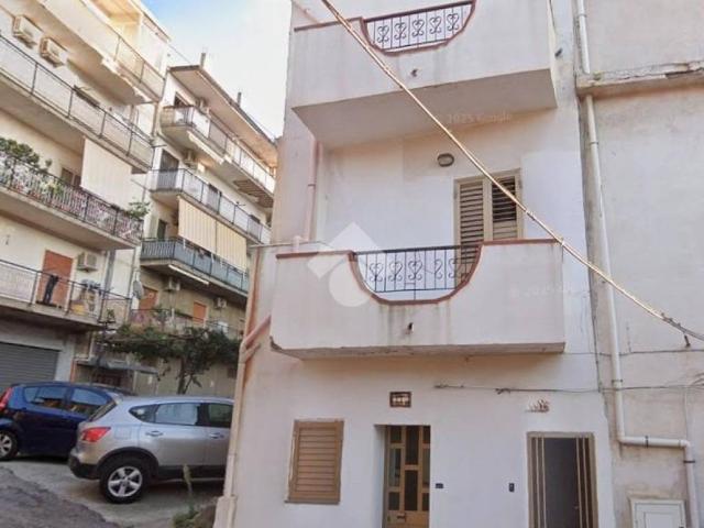 Palazzo in vendita a Calabria, Reggio Calabria
