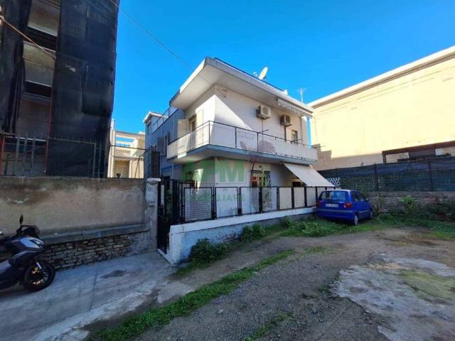 Palazzo in vendita a Calabria, Reggio Calabria