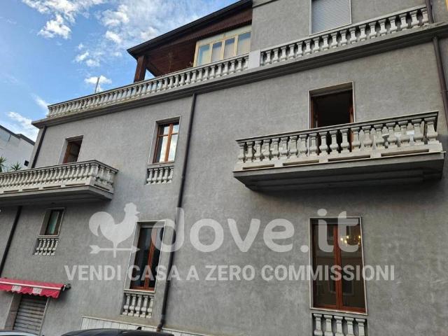 Palazzo in vendita a Calabria, Reggio Calabria