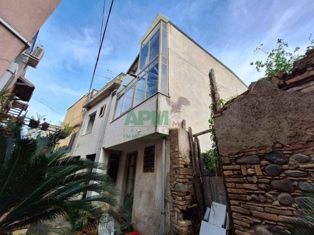 Palazzo in vendita a Calabria, Reggio Calabria