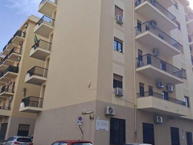 Palazzo in vendita a Calabria, Reggio Calabria