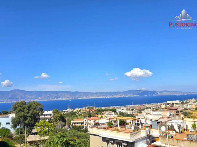Palazzo in vendita a Reggio di Calabria, Reggio Calabria