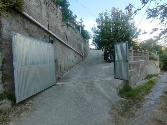 Palazzo in vendita a Calabria, Reggio Calabria