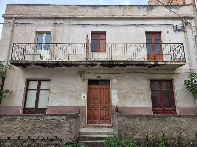 Palazzo in vendita a Calabria, Reggio Calabria