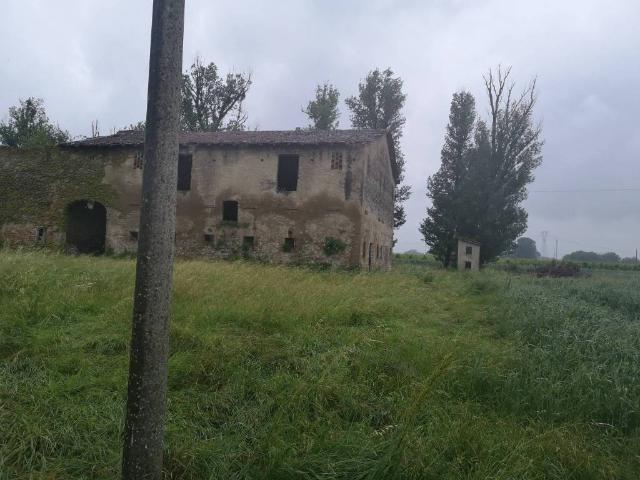 Palazzo in vendita a Bagno, Re