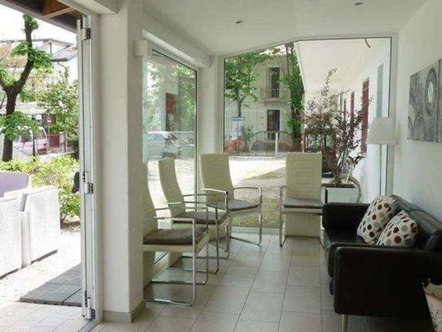 Palazzo in vendita a Abissinia, Riccione