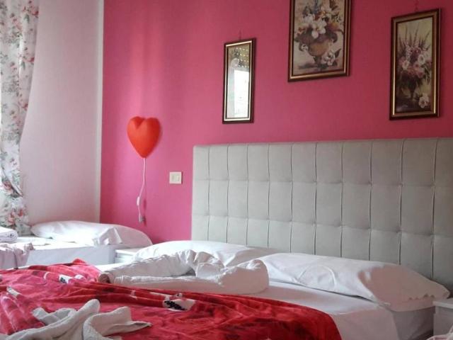 Palazzo in vendita a Rimini, Reggio Emilia