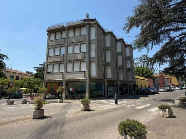 Palazzo in vendita a Unione della Romagna Faentina, Riolo Terme