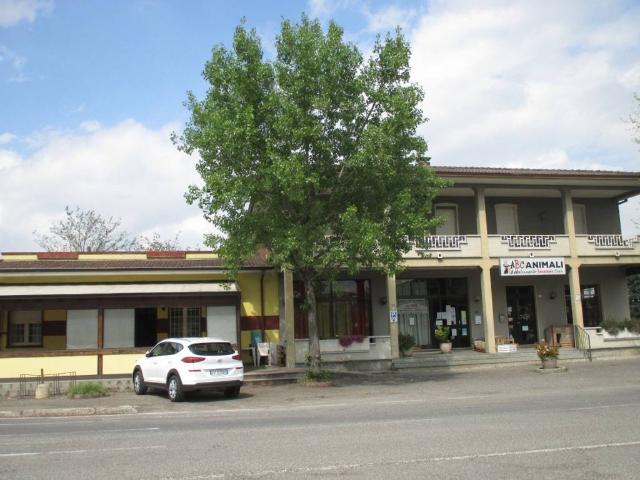 Palazzo in vendita a Rivergaro, Reggio Emilia