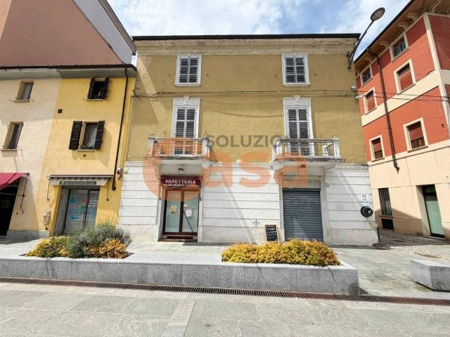 Palazzo in vendita a Rivergaro, Reggio Emilia
