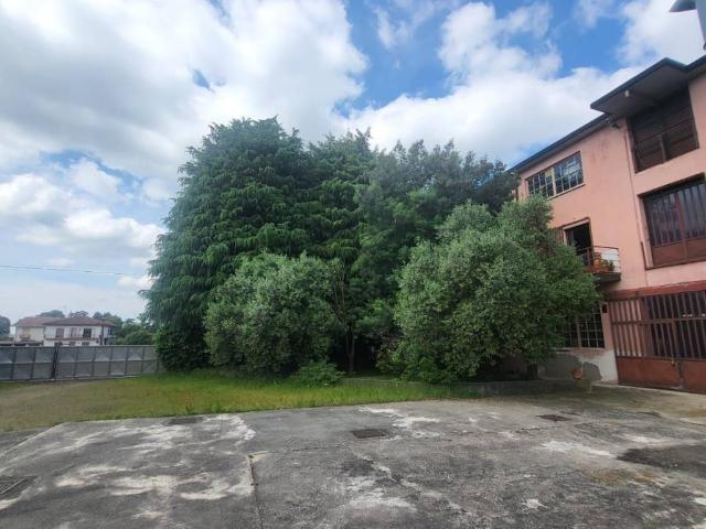 Palazzo in vendita a Robecchetto, Robecchetto Con Induno