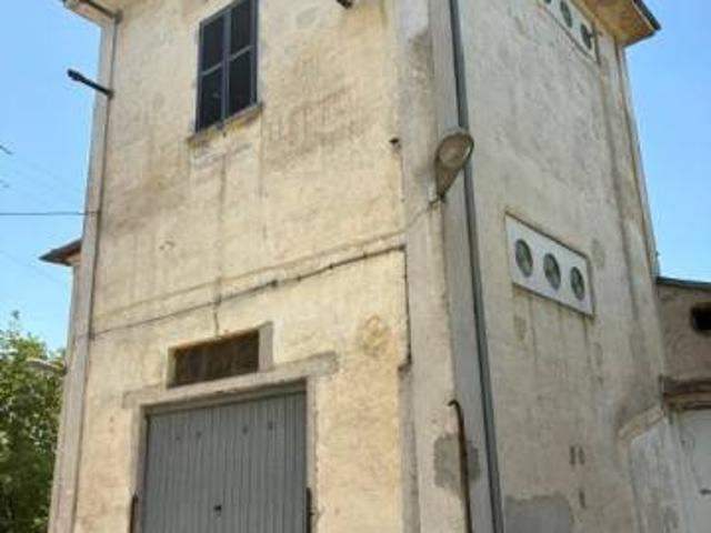 Palazzo in vendita a Rocca Sinibalda, Lazio