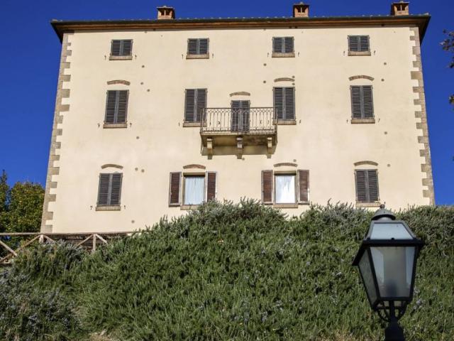 Palazzo in vendita a Roccastrada, Toscana