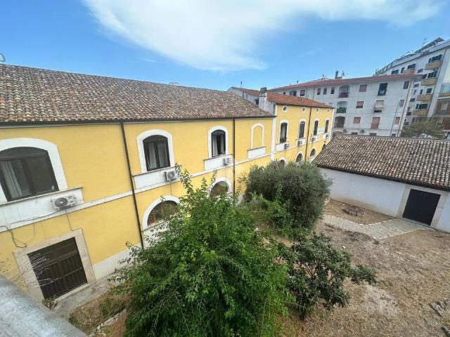 Palazzo in vendita a Puglia, Foggia