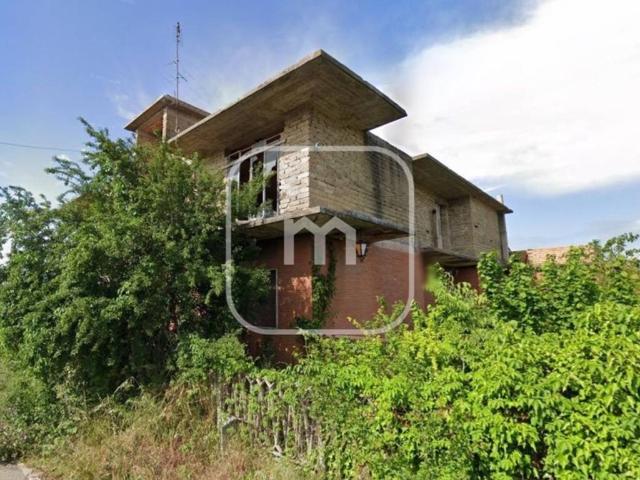 Palazzo in vendita a Borghesiana, Roma