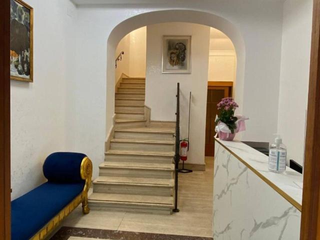 Palazzo in vendita a Labaro, Roma