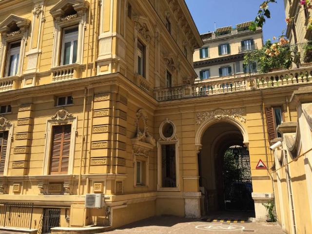 Palazzo in vendita a Nomentano, Roma