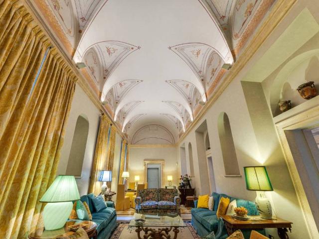 Palazzo in vendita a Parione, Roma