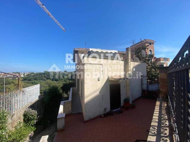 Palazzo in vendita a Monte Mario Alto, Roma