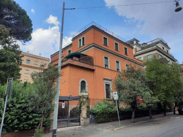 Palazzo in vendita a Municipio Roma II, Roma Capitale