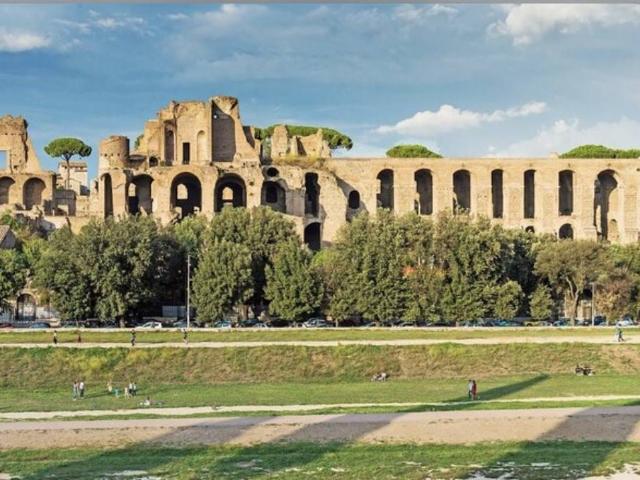 Palazzo in vendita a San Saba, Roma