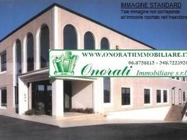 Palazzo in vendita a Ponte Mammolo, Roma