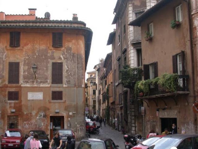 Palazzo in vendita a Trastevere, Roma