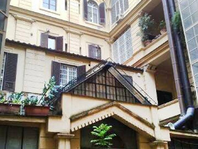 Palazzo in vendita a Municipio Roma I, Roma Capitale