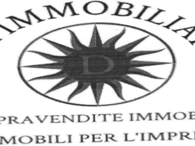 Palazzo in vendita a Municipio Roma XIII, Roma