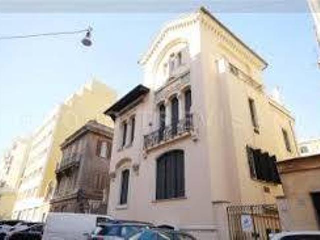 Palazzo in vendita a Della Vittoria, Roma Capitale