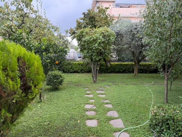 Palazzo in vendita a Settecamini, Roma