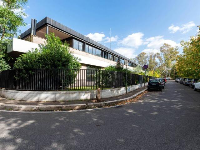 Palazzo in vendita a Ardeatino, Roma