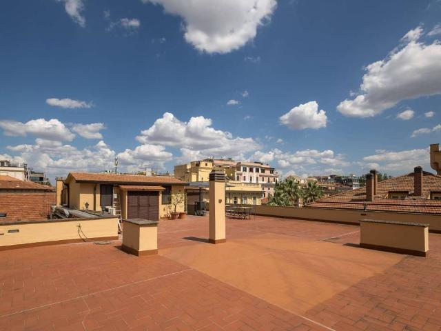 Palazzo in vendita a Municipio Roma I, Roma Capitale