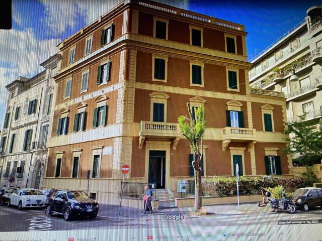 Palazzo in vendita a Della Vittoria, Roma Capitale
