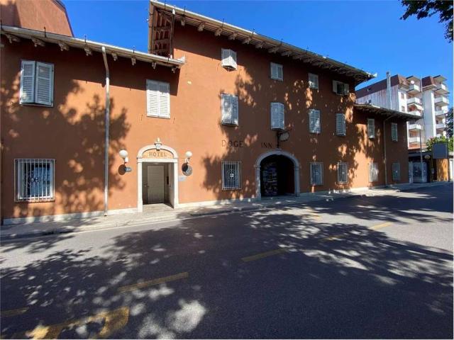 Palazzo in vendita a Vermegliano, Ronchi dei Legionari