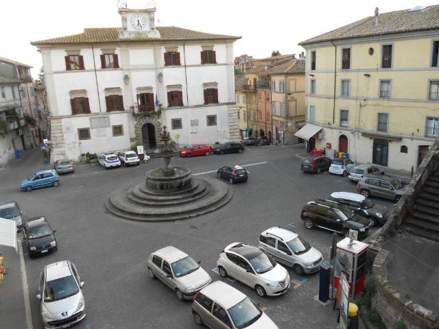 Palazzo in vendita a Ronciglione, Lazio