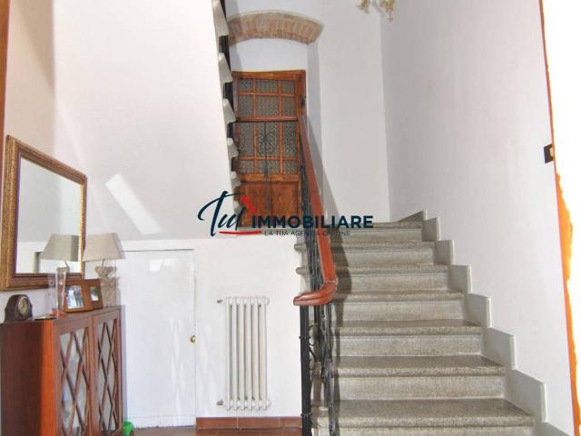 Palazzo in vendita a Rosignano Marittimo, Toscana