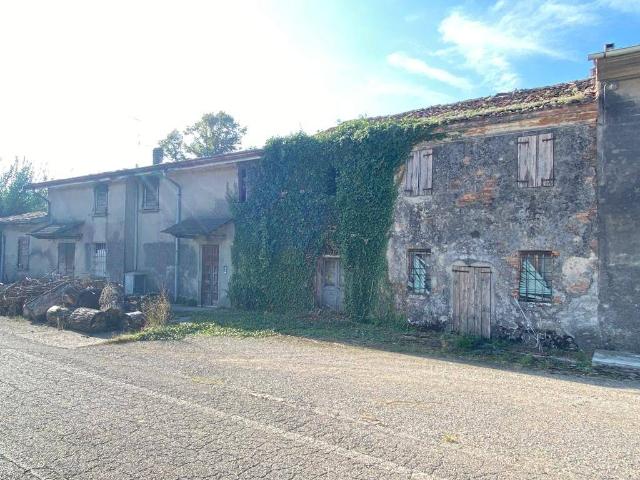 Palazzo in vendita a Roverbella, Lombardia