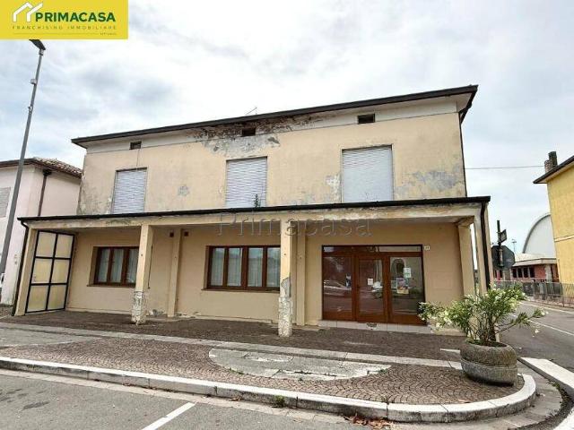 Palazzo in vendita a Roveredo Di Guà, Veneto