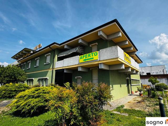 Palazzo in vendita a Commenda Est, Rovigo