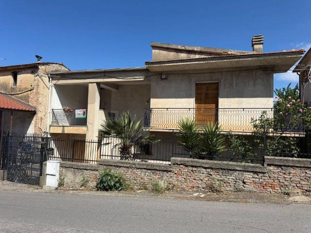 Palazzo in vendita a Calabria, Cosenza