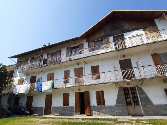 Palazzo in vendita a Unione Montana Alpi Graie, Piemonte