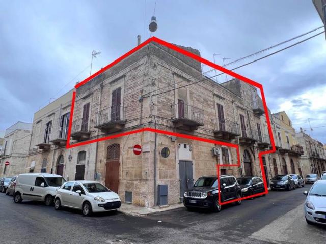 Palazzo in vendita a Puglia, Bari