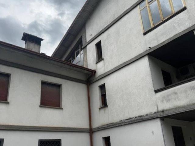 Palazzo in vendita a Sambuca Pistoiese, Toscana