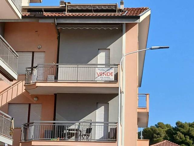 Palazzo in vendita a San Bartolomeo Al Mare, Liguria