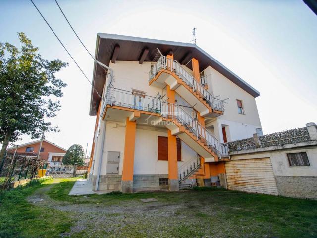 Palazzo in vendita a Spinerano, Piemonte