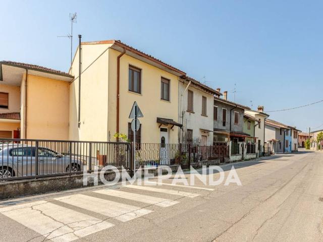 Palazzo in vendita a Campagna, San Colombano Al Lambro