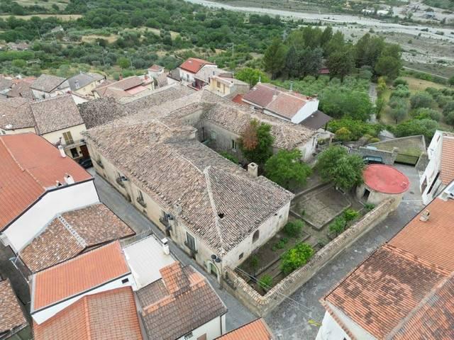 Palazzo in vendita a San Giorgio Lucano, Basilicata