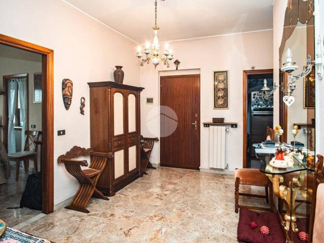 Palazzo in vendita a San Giuliano Milanese, Lombardia